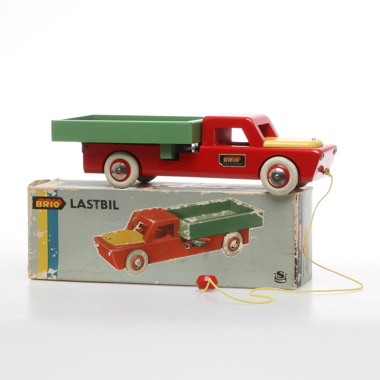 TRÄLEKSAK BRIO 31570 LASTBIL i originalkartong.