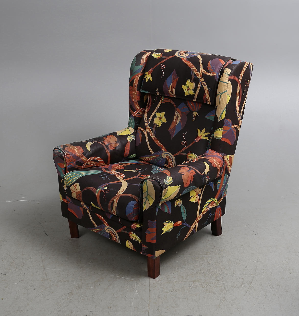 FÅTÖLJ, öronlappsmodell, 1900-talets andra hälft.