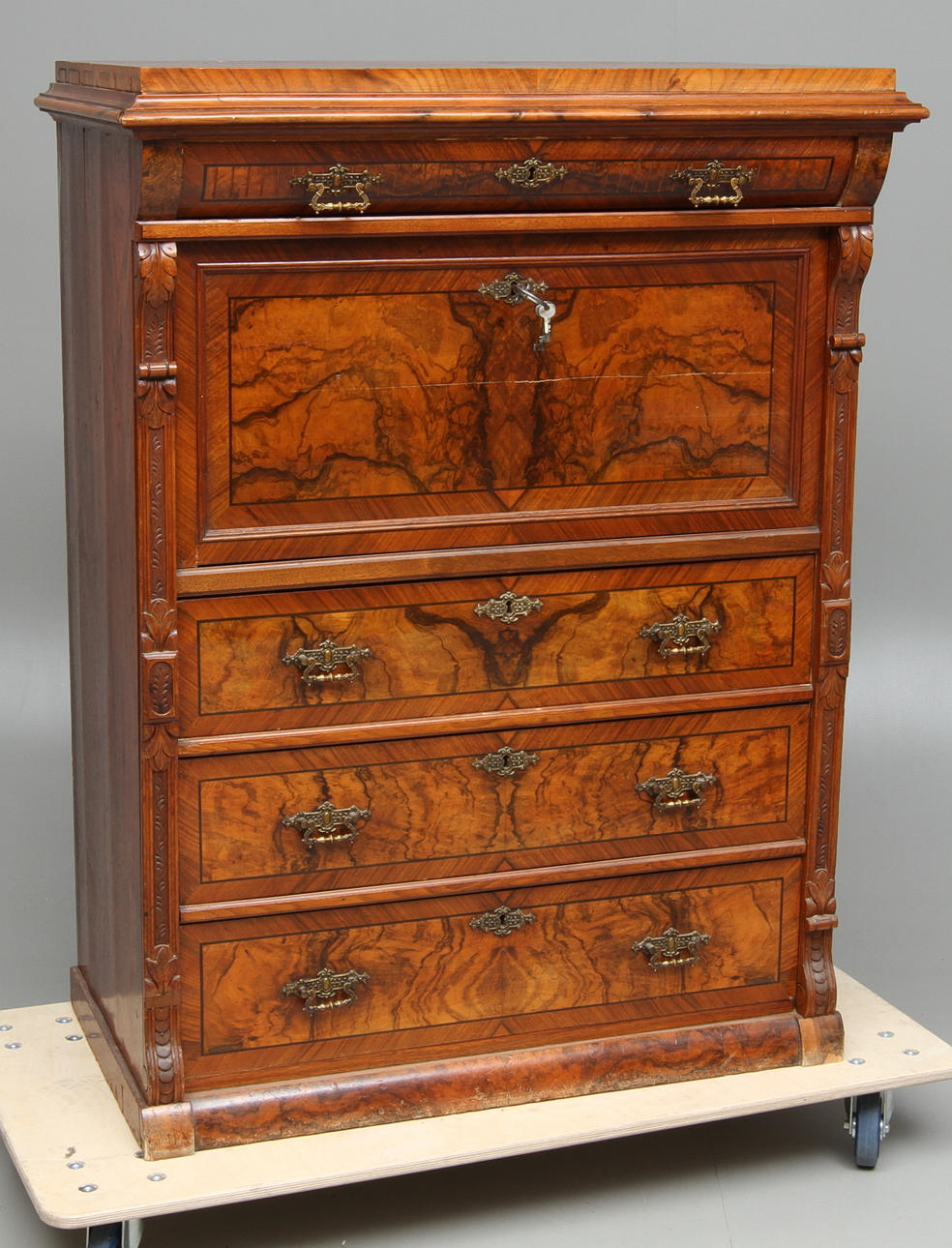 CHIFFONJÉ, nyrenässans, 1800-tal.