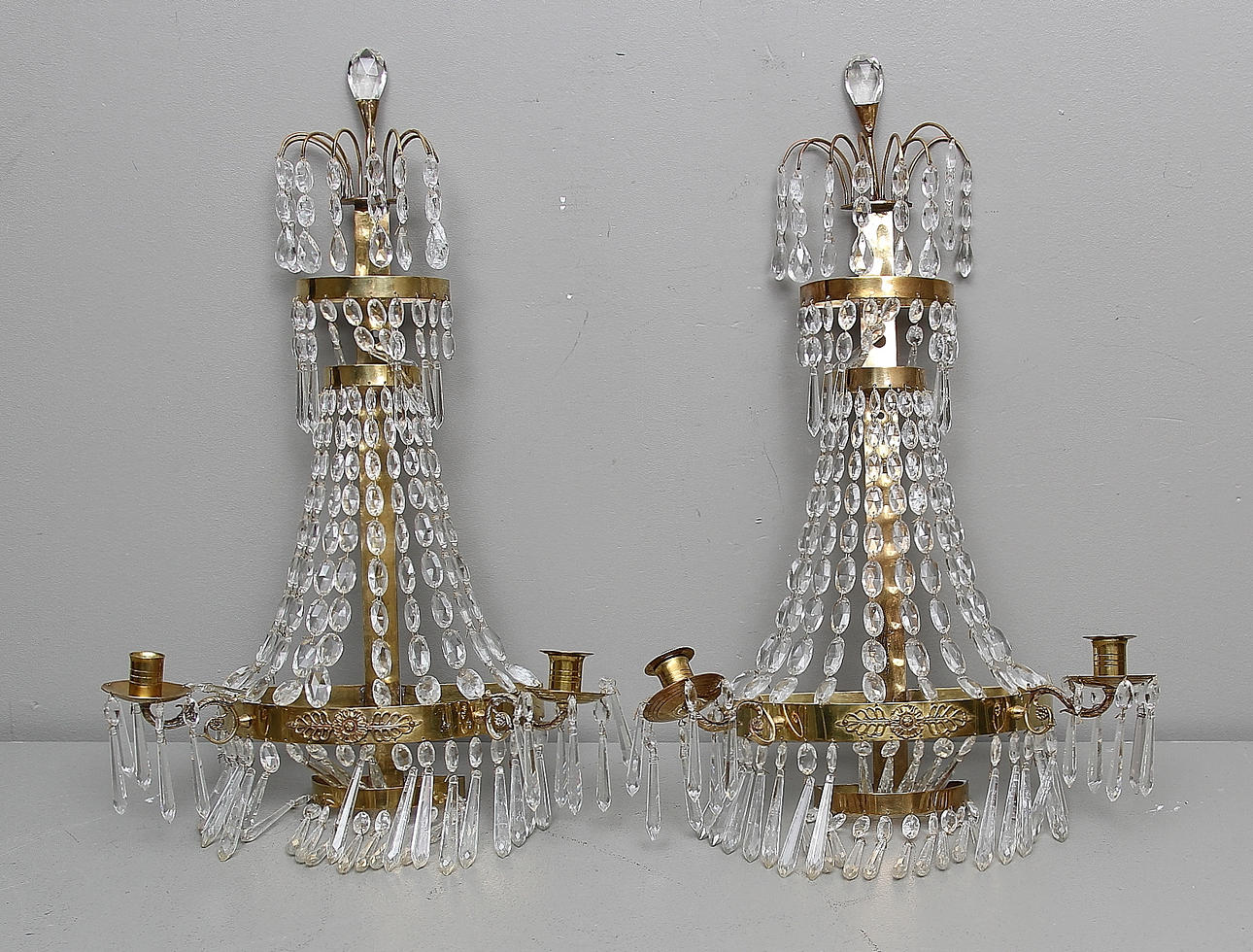 VÄGGLYSTRAR, ett par, empirstil, 1800/1900-tal, höjd ca. 60 cm.