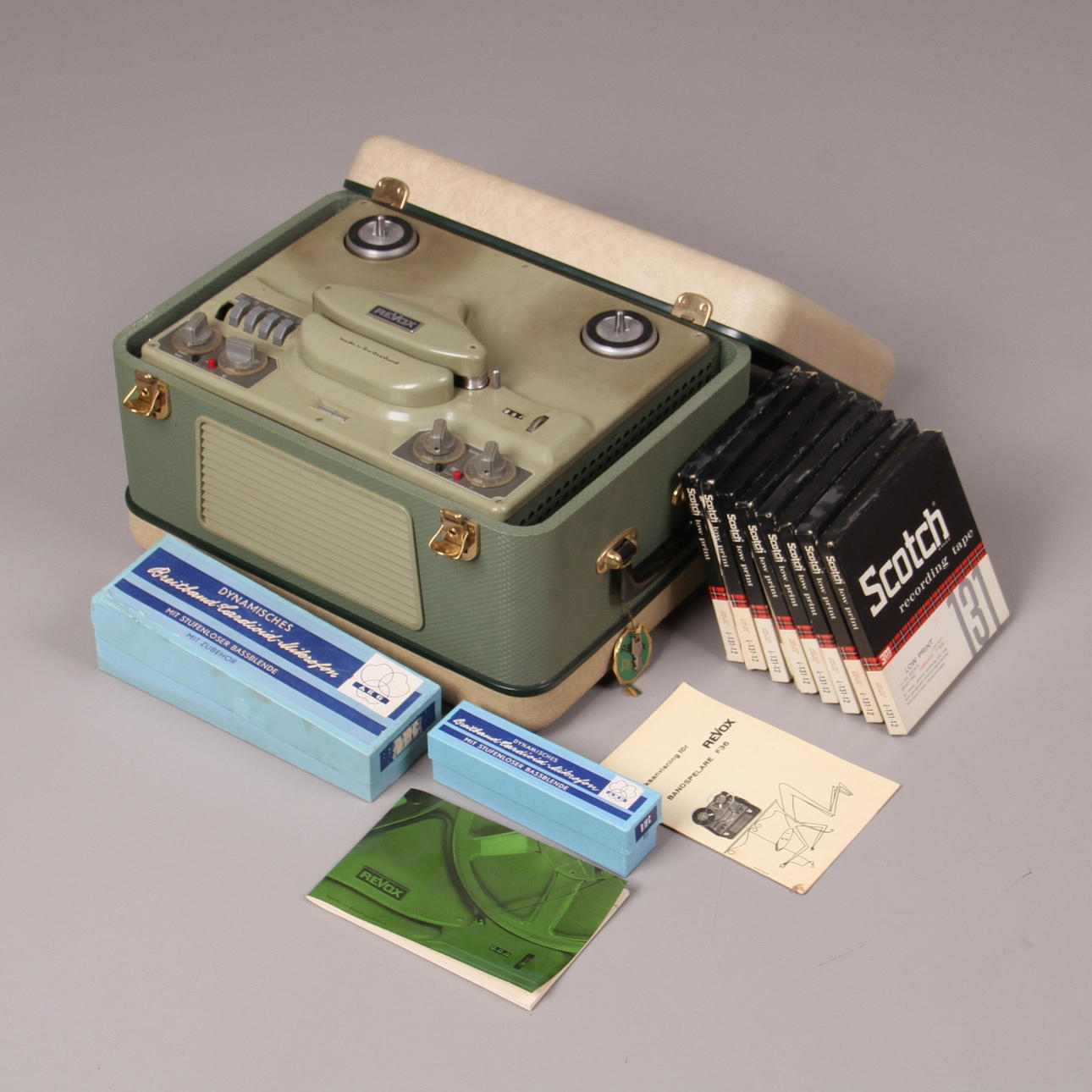 RULLBANDSPELARE, "Revox", F 36, med tillbehör, Switserland, 1960 tal.