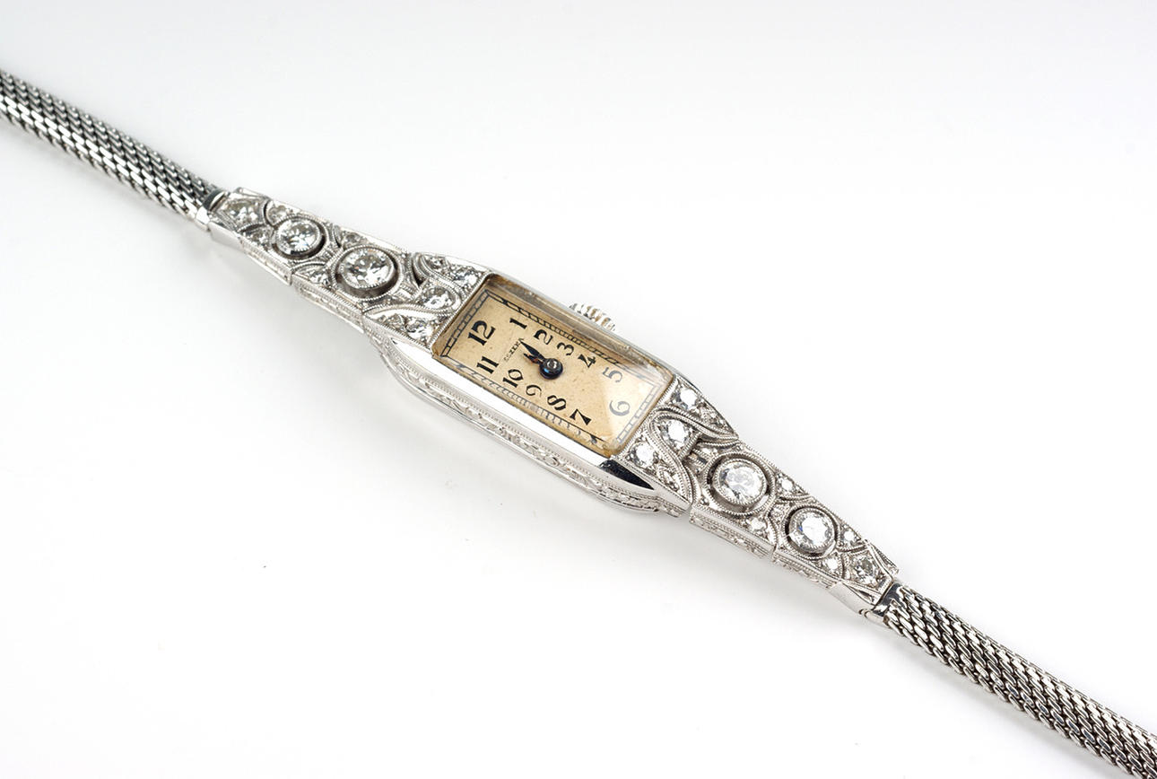 ARMBANDSUR, Art Deco platina, 585 vitguldarmband, 17,9 g.