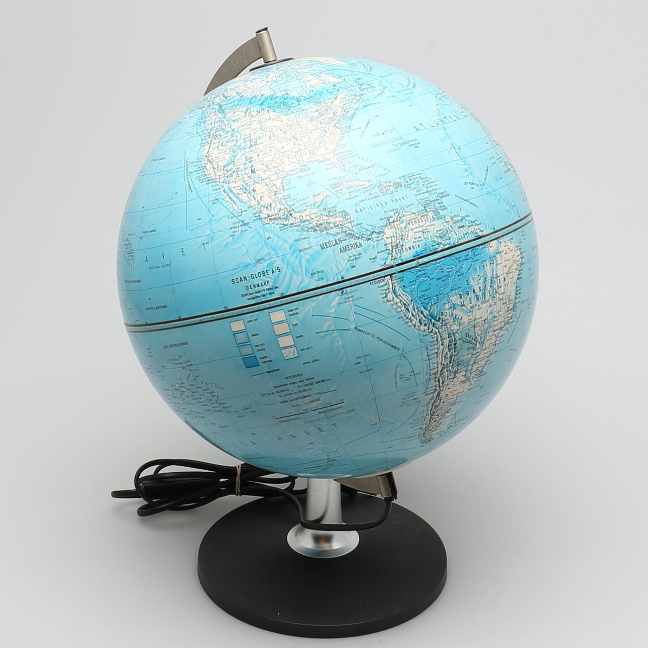 JORDGLOB MED BELYSNING. Scan-globe, Danmark.