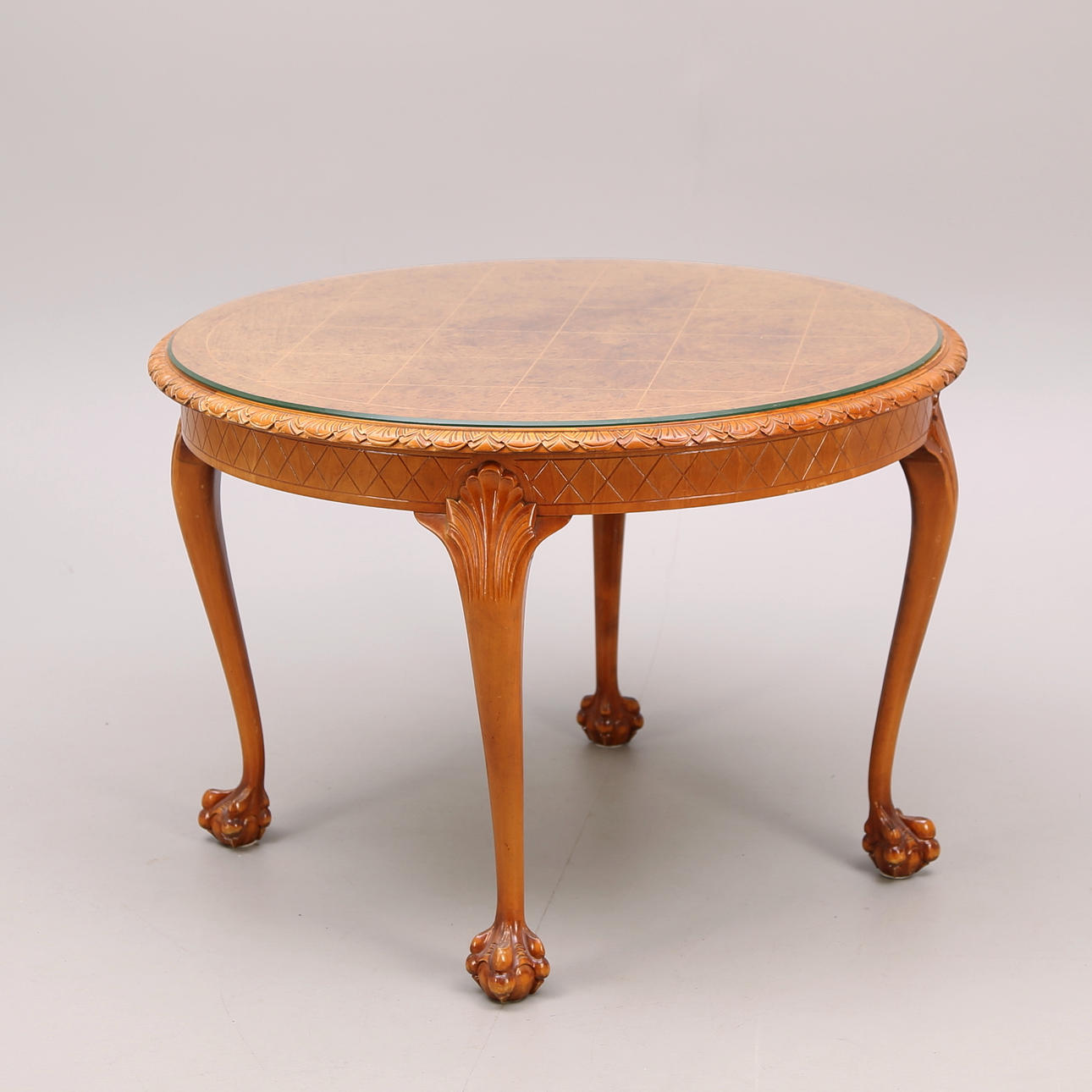 SALONGSBORD Chippendalestil, björk, klofötter, rotfaner, 1930-/-40tal.