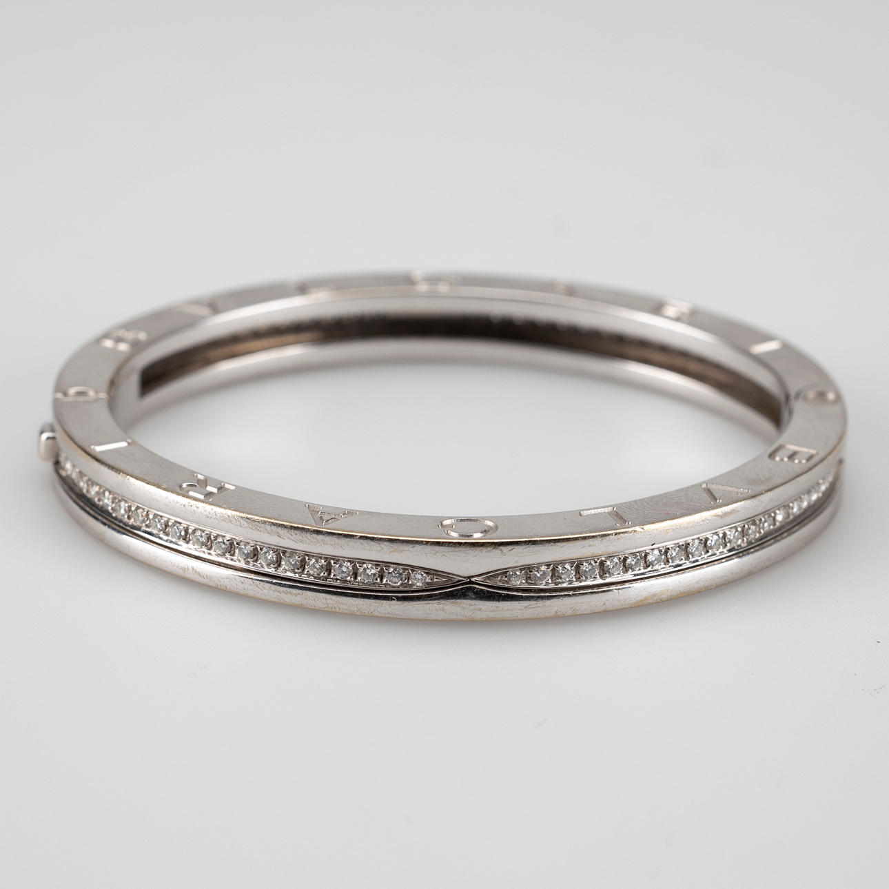BULGARI B.Zero1 diamond bracelet.