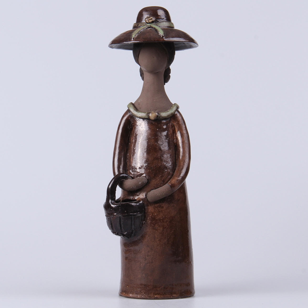 FIGURIN, keramik, Elbogen, 1900-talets tredje kvartal.