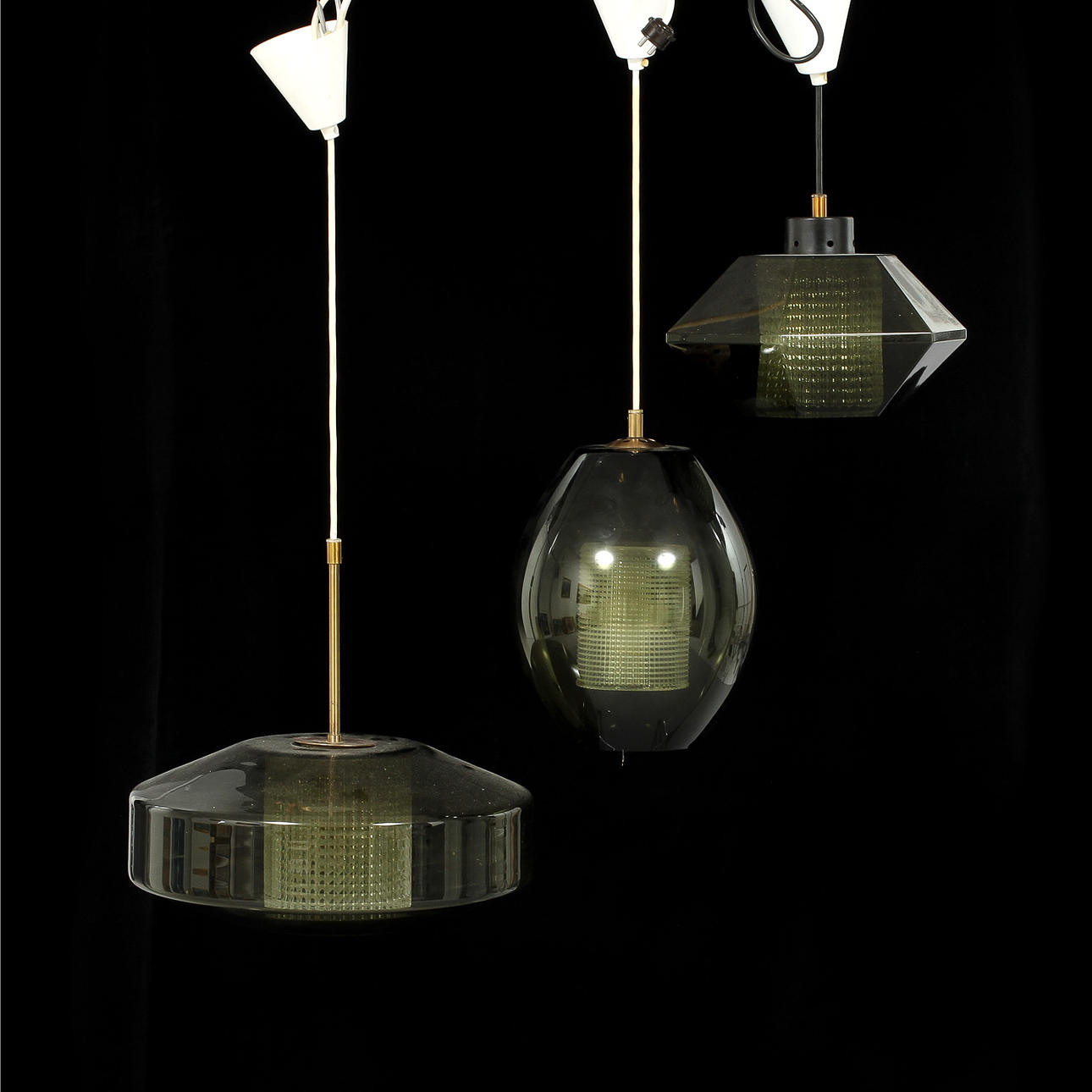 TAKARMATUR, 3 st, Karl Fagerlund, Orrefors. Höjd 20 - 40 cm.