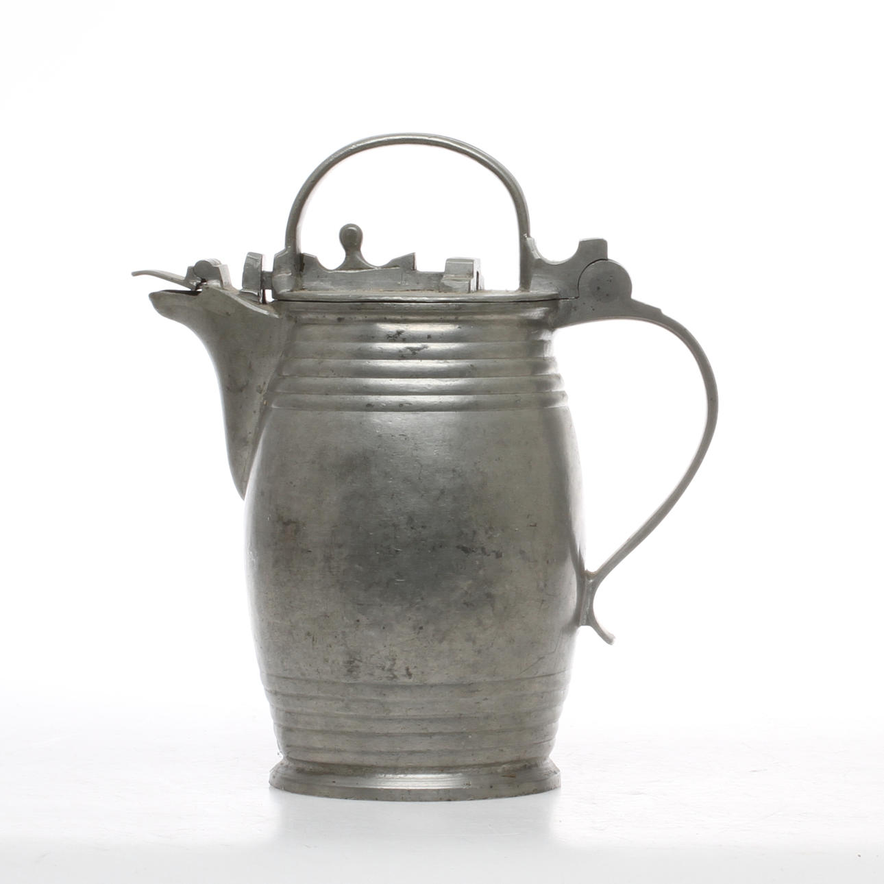 KANNA, tenn, i form av tunna, 1800/1900-tal.