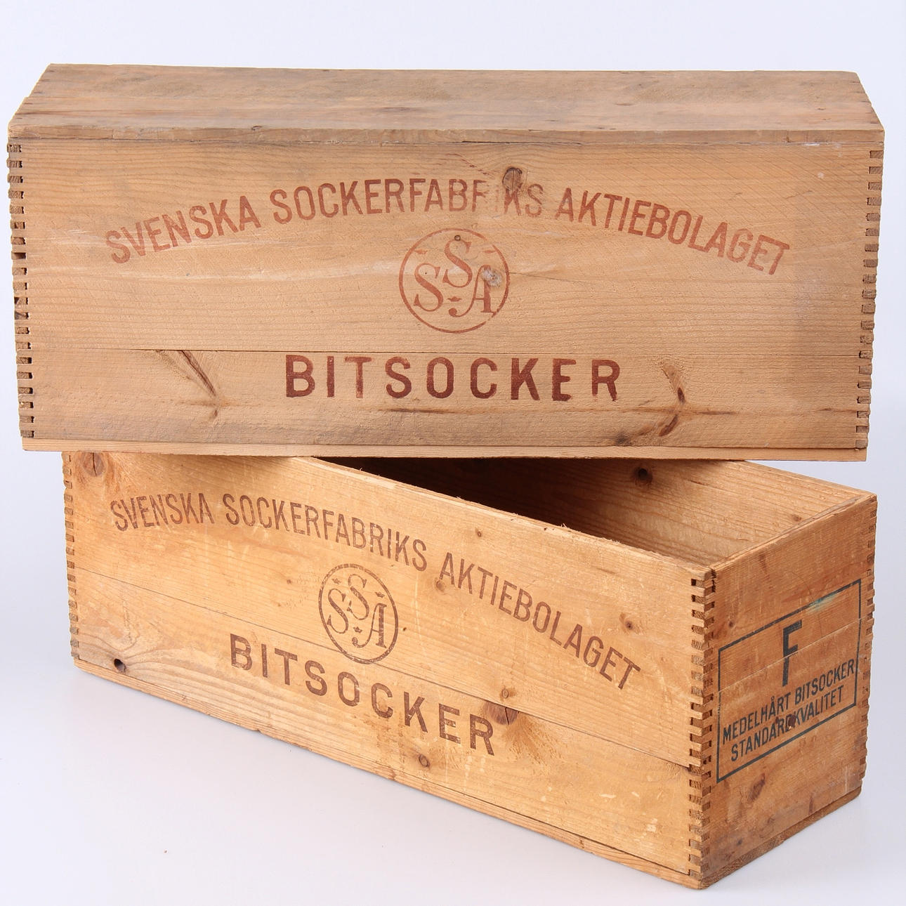 TRÄLÅDOR, 2 st. Svenska sockerfabriks aktiebolaget, 1900-talets mitt.