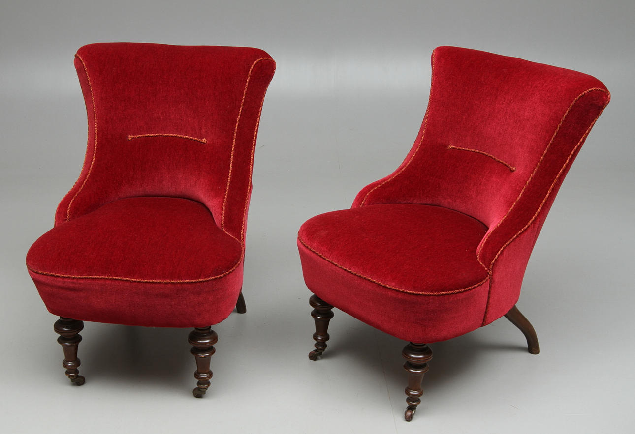 EMMAFÅTÖLJER, 2 st, sent 1800-tal.