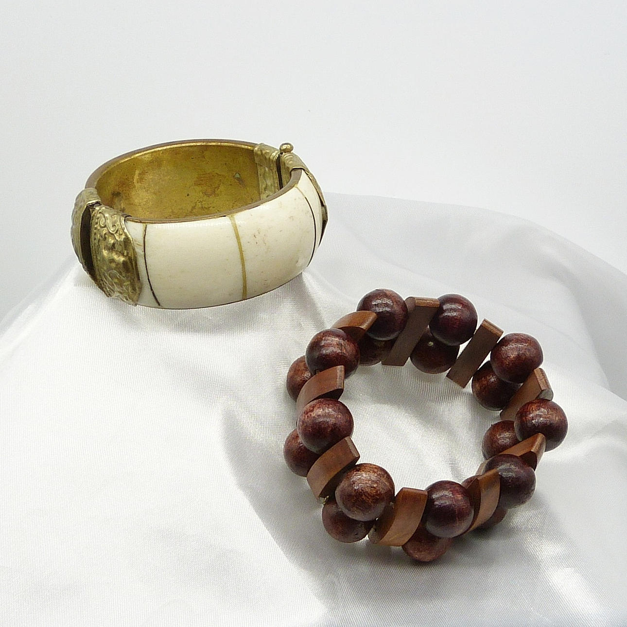 PULSERA GRANDE Y BRAZALETE.