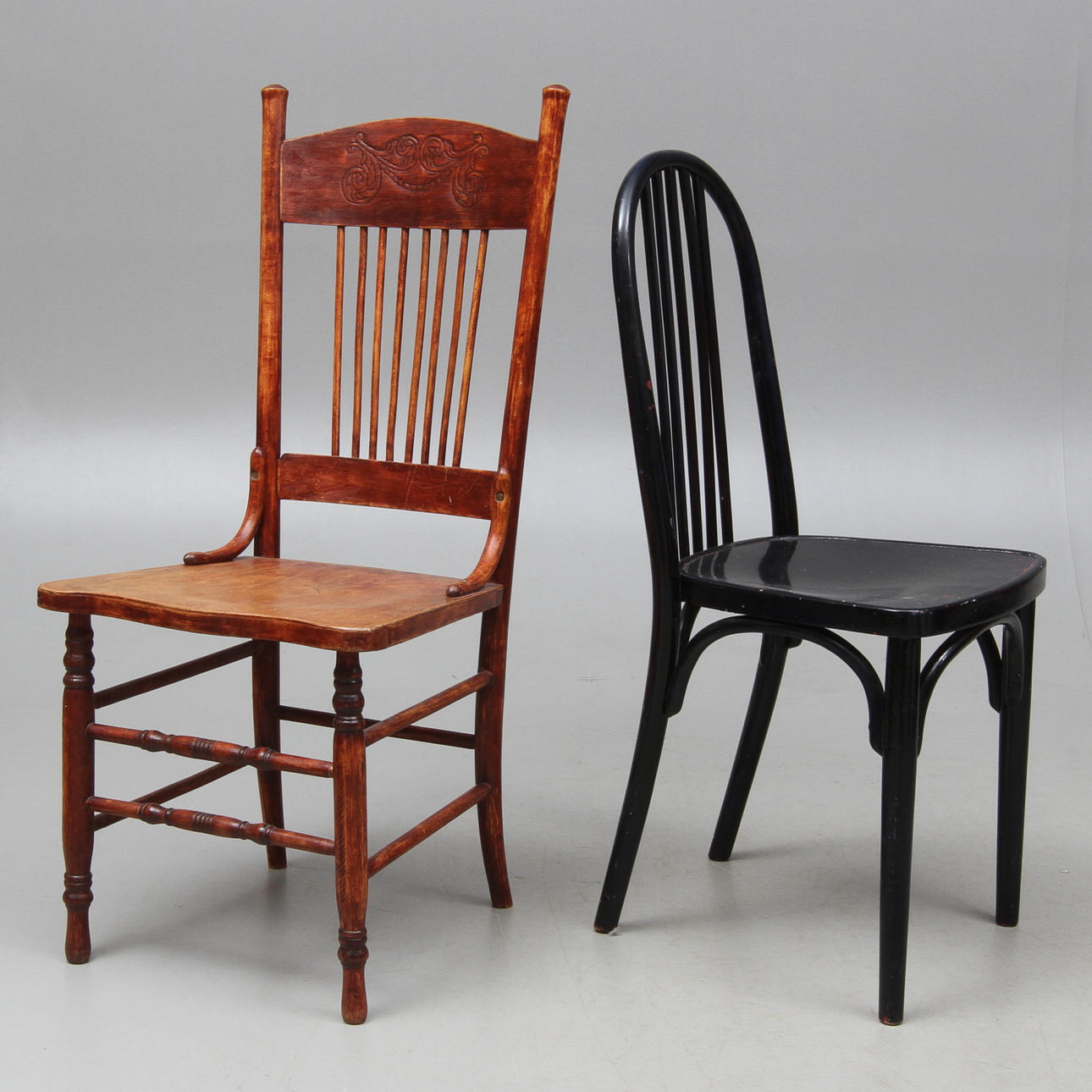 STOLAR, 2 st, Bl a Thonet, 1900-talets första hälft.