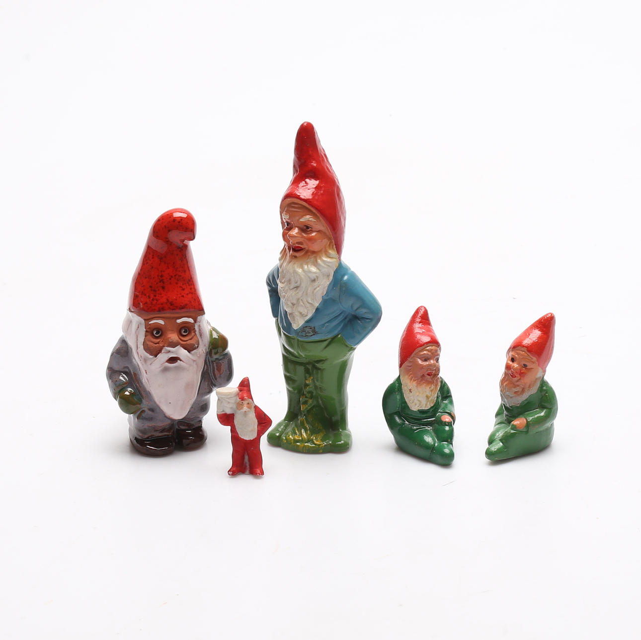 PLOTS, 5 Stück, Keramik, 1900.