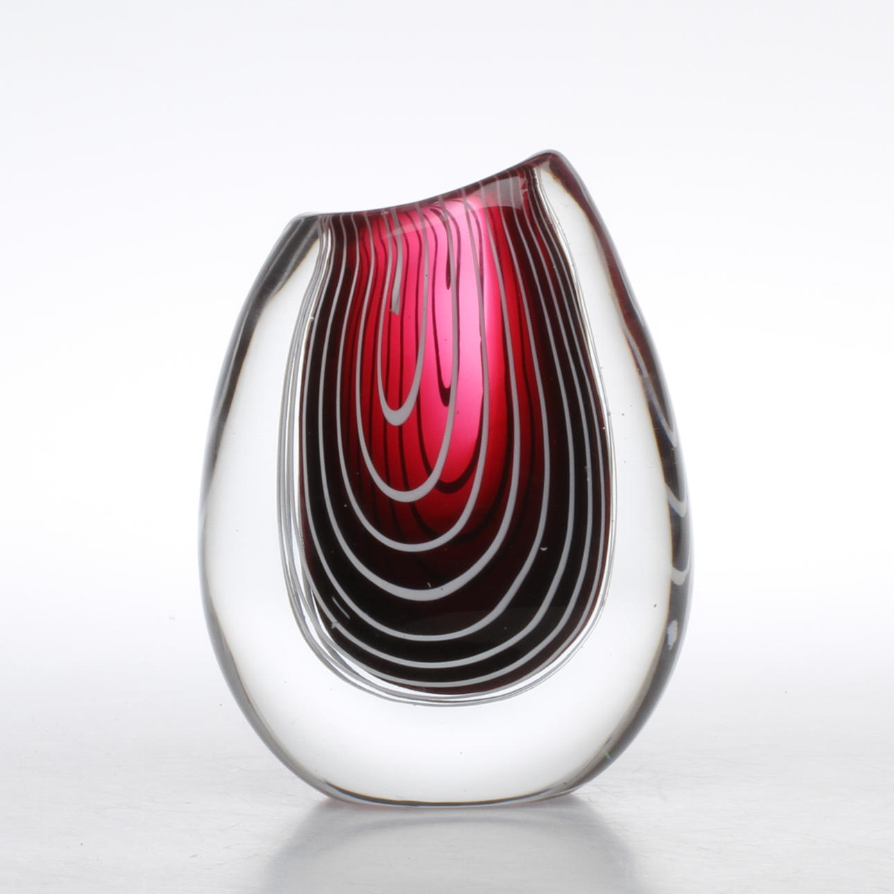 VAS, glas, "Zebra", Vicke Lindstrand Kosta, sign.