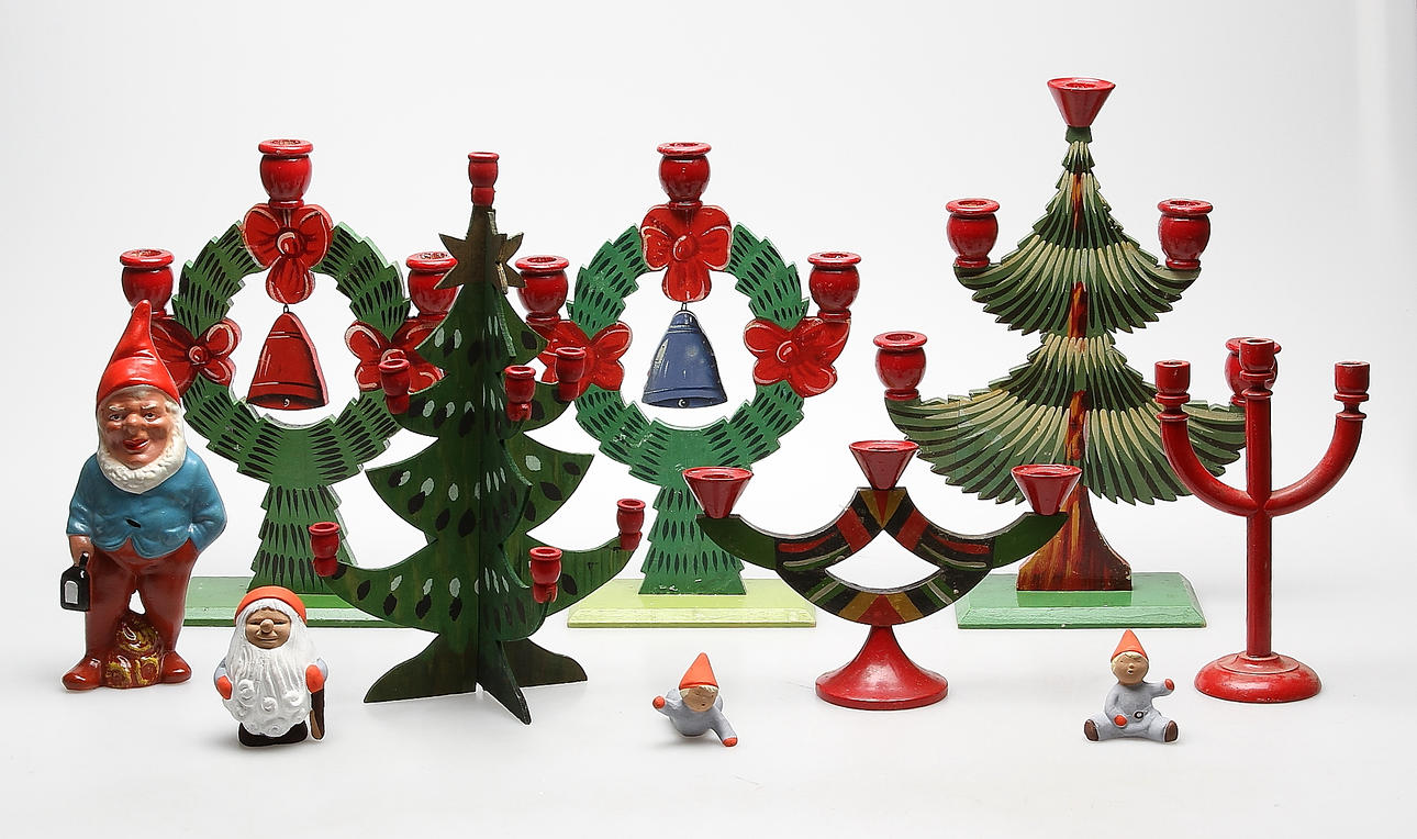 JULSAKER, 10 delar, trä och keramik, 1900-tal.