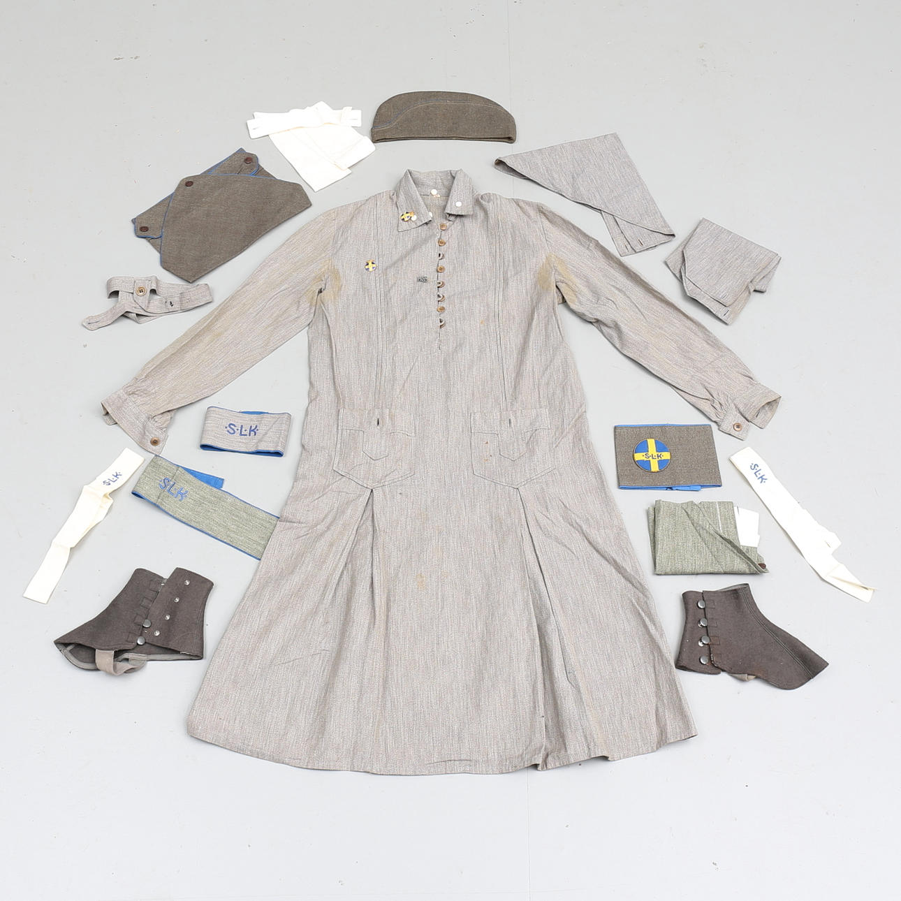 LOTTAUNIFORM, storlek 44, 1900-tal.