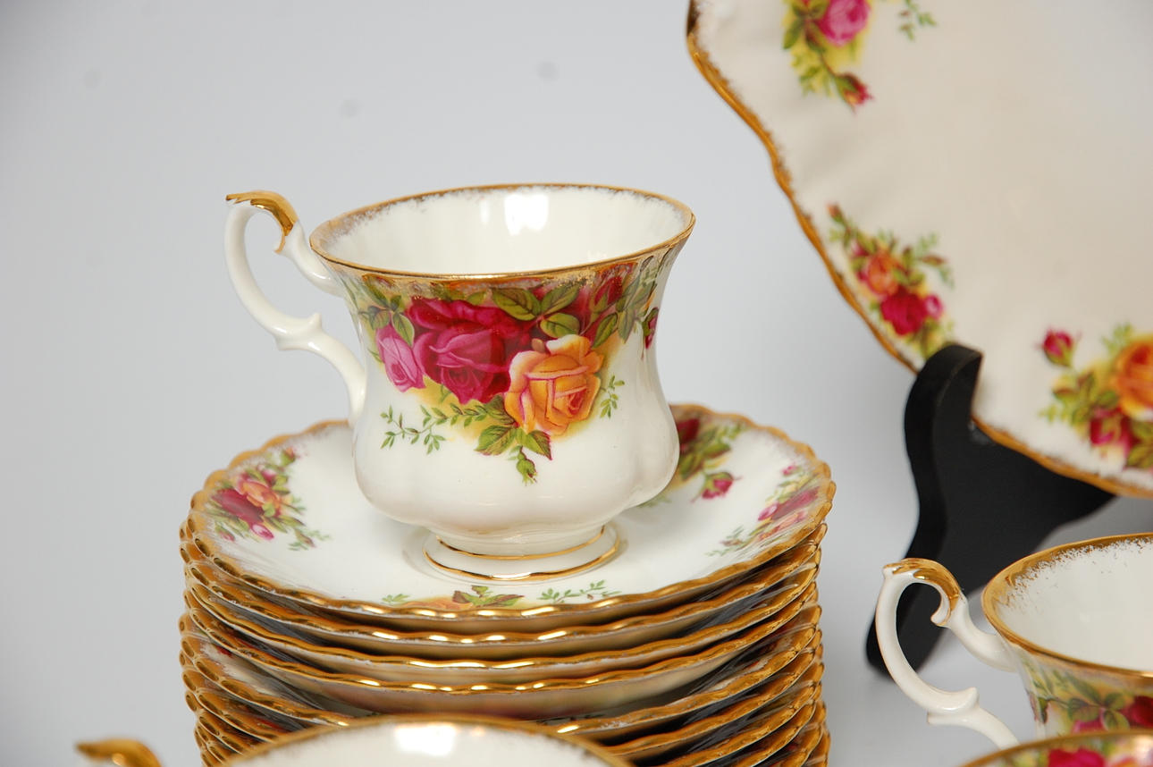 KAFFESERVIS, 39 delar, Royal Albert, Old Country Roses.