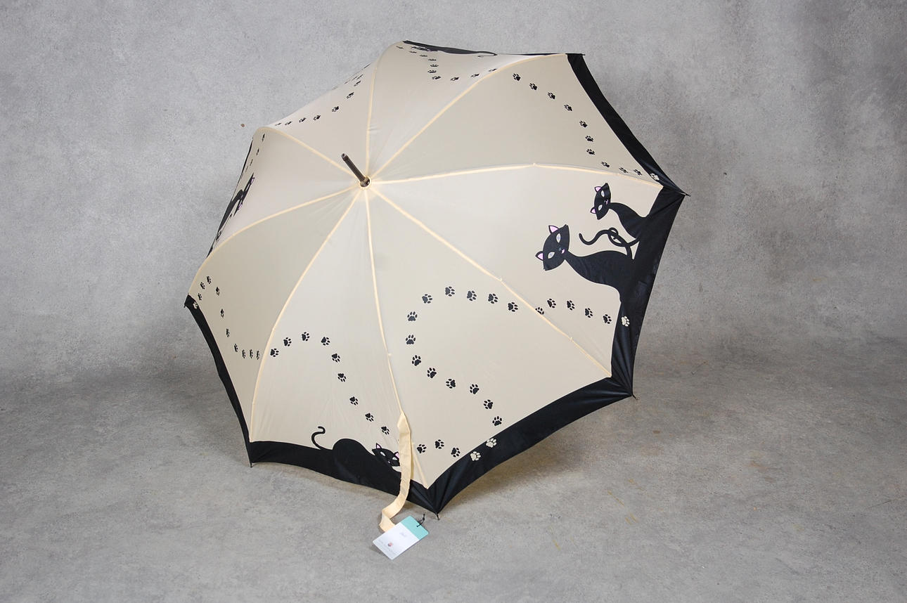 PARAPLY, med katter, från mästartillverkaren, Von Lilienfeldt, nytt.