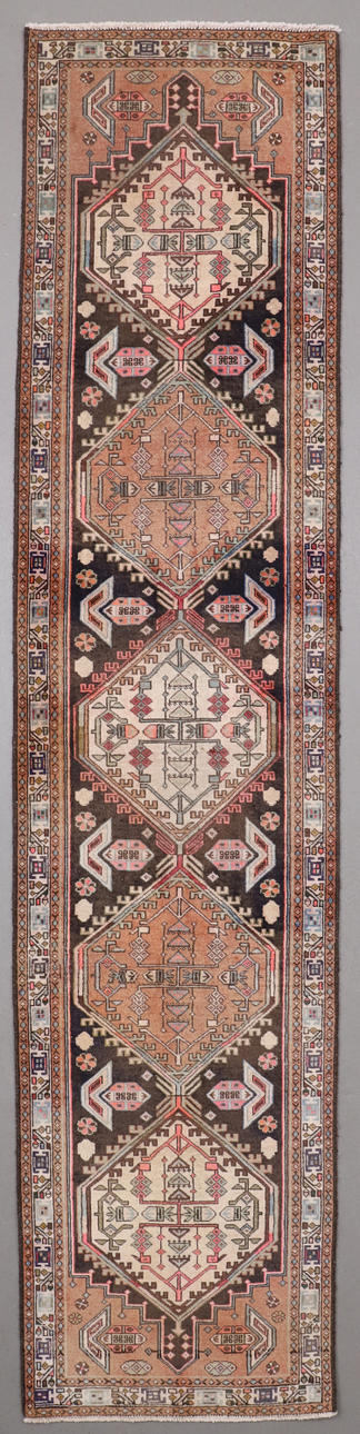 GALLERY MAT, Persian, Ardebil, 301 x 70 cm.