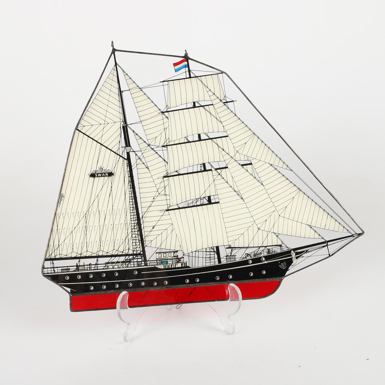 JONAS HALLNER. Fensteranhänger, Schiff, "Schwan", Bleiglas.