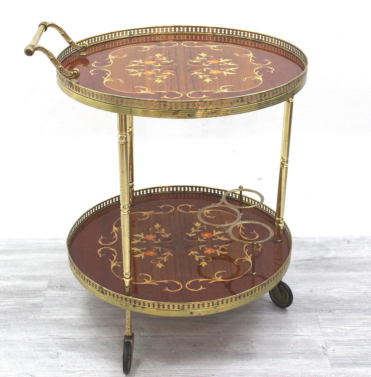 BARVAGN mässing, med intarsiainlägg.