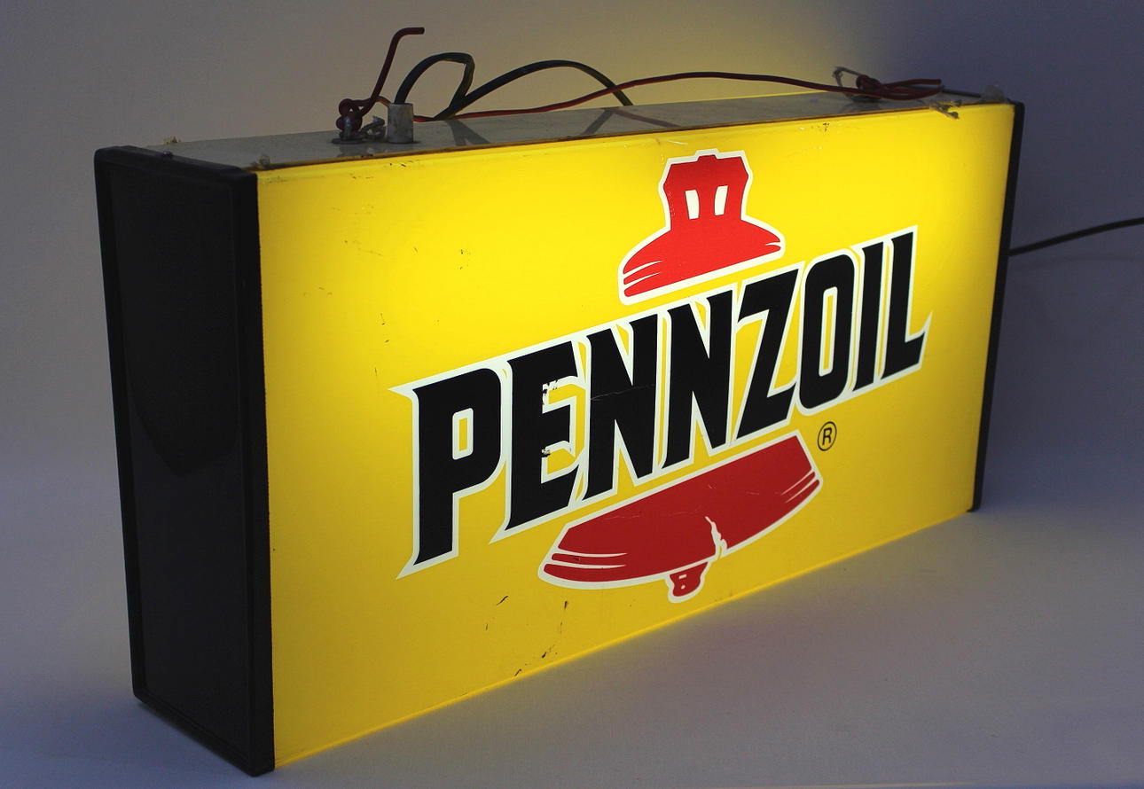 REKLAMSKYLT, Pennzoil, med belysning.