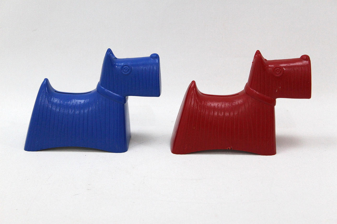 SPARBÖSSOR två stycken, Handelsbanken, design Stig Lindberg.