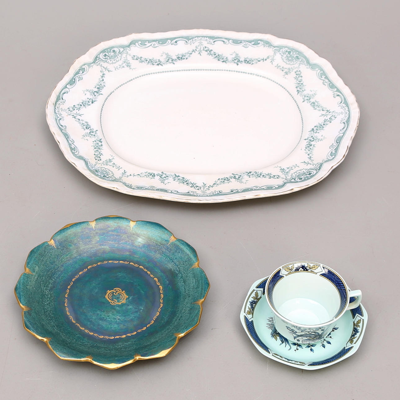 KERAMIKFÖREMÅL, 3 st, Stekfat, Booths England, Tekopp Adams England, fat Josef Ekberg, Gustavsberg.