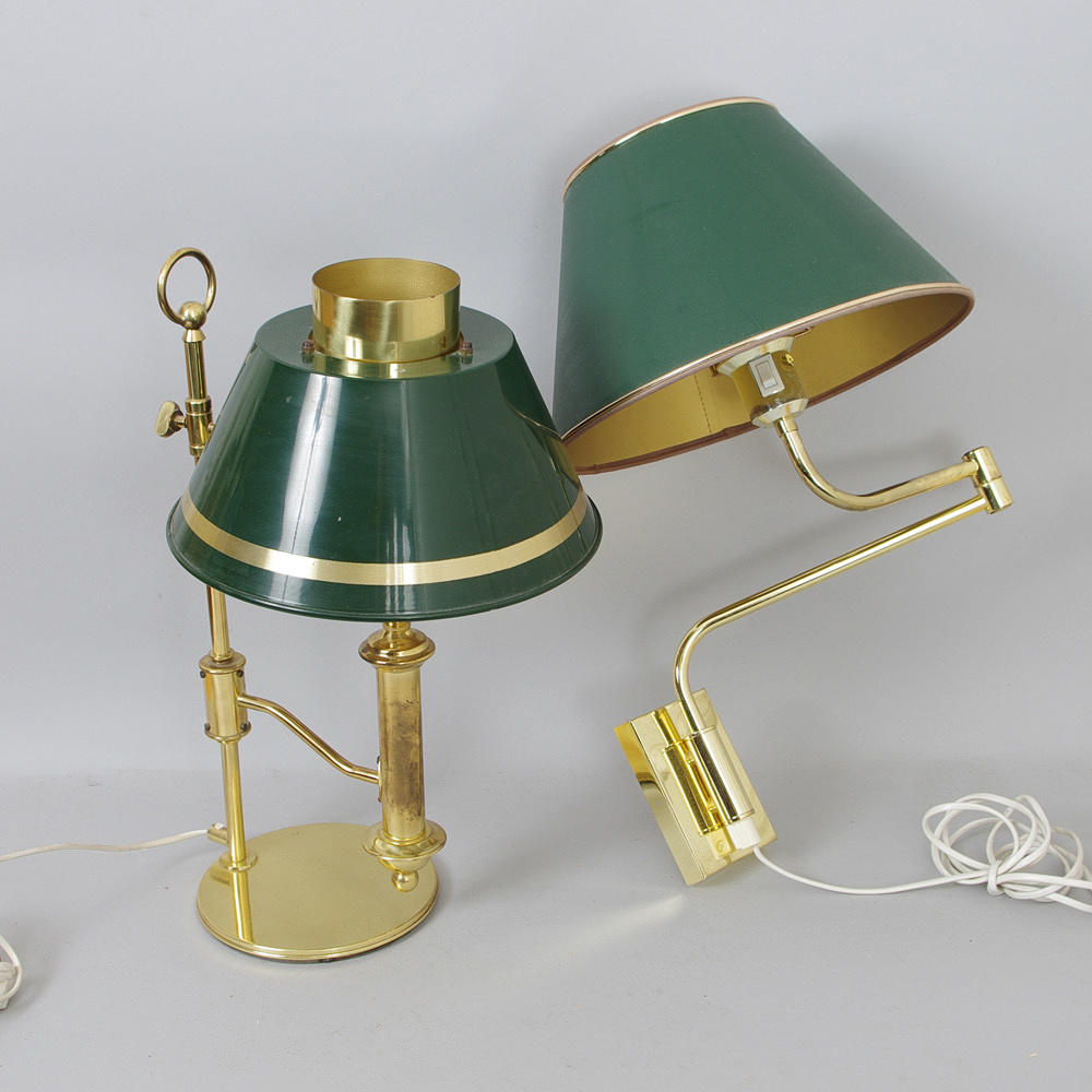 BORDSLAMPA SAMT VÄGGLAMPA, engelsk stil, mässing.