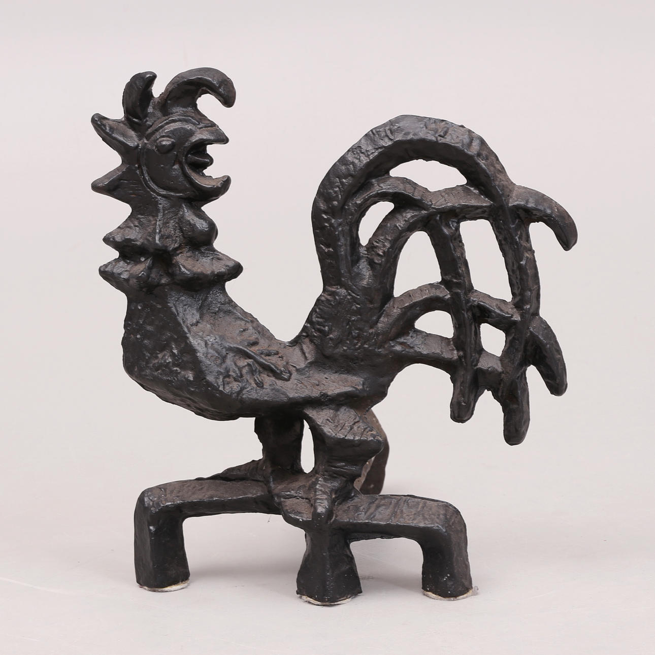 OLLE HERMANSSON. Pejs, støbejern, Husqvarna.