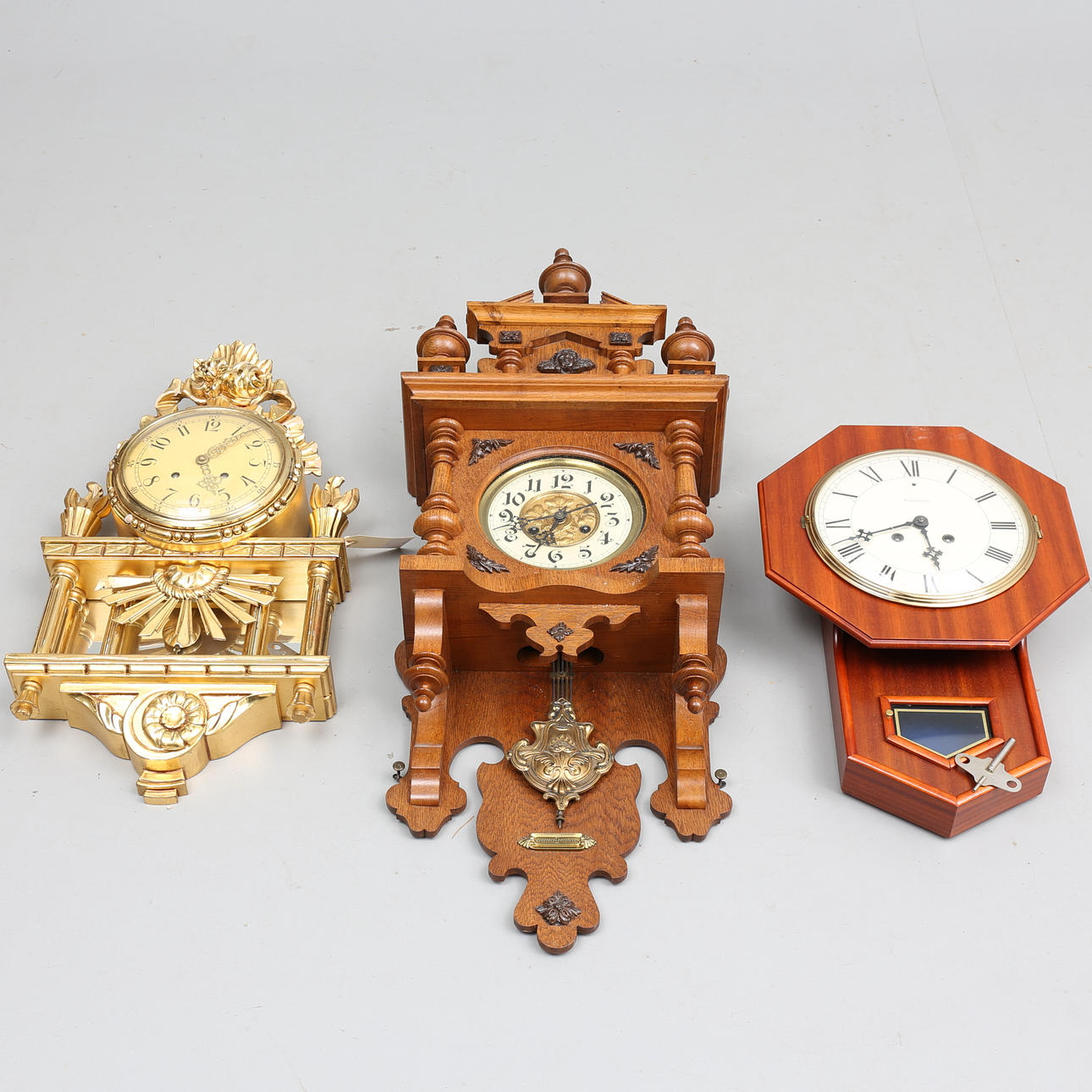 VÄGGUR, PENDYL och HERRGÅRDSUR, 1900-tal.