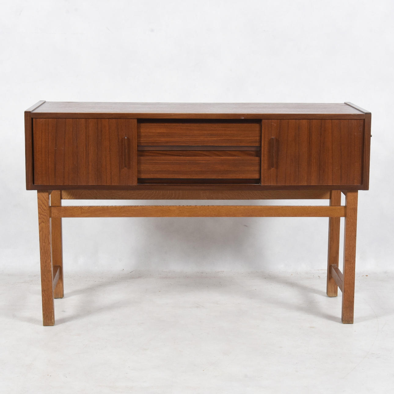 BYRÅ, teak, 1960-tal.