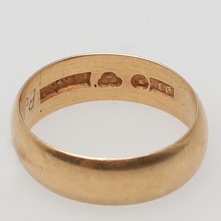 RING i gulguld, 18K. Totalvikt 4,4 gram.