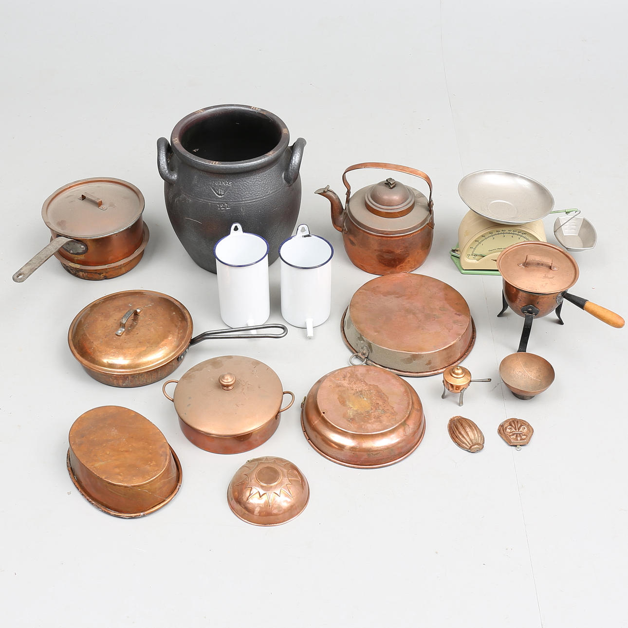 PARTI KOPPAR m.m, 17 delar, 18/1900-tal.