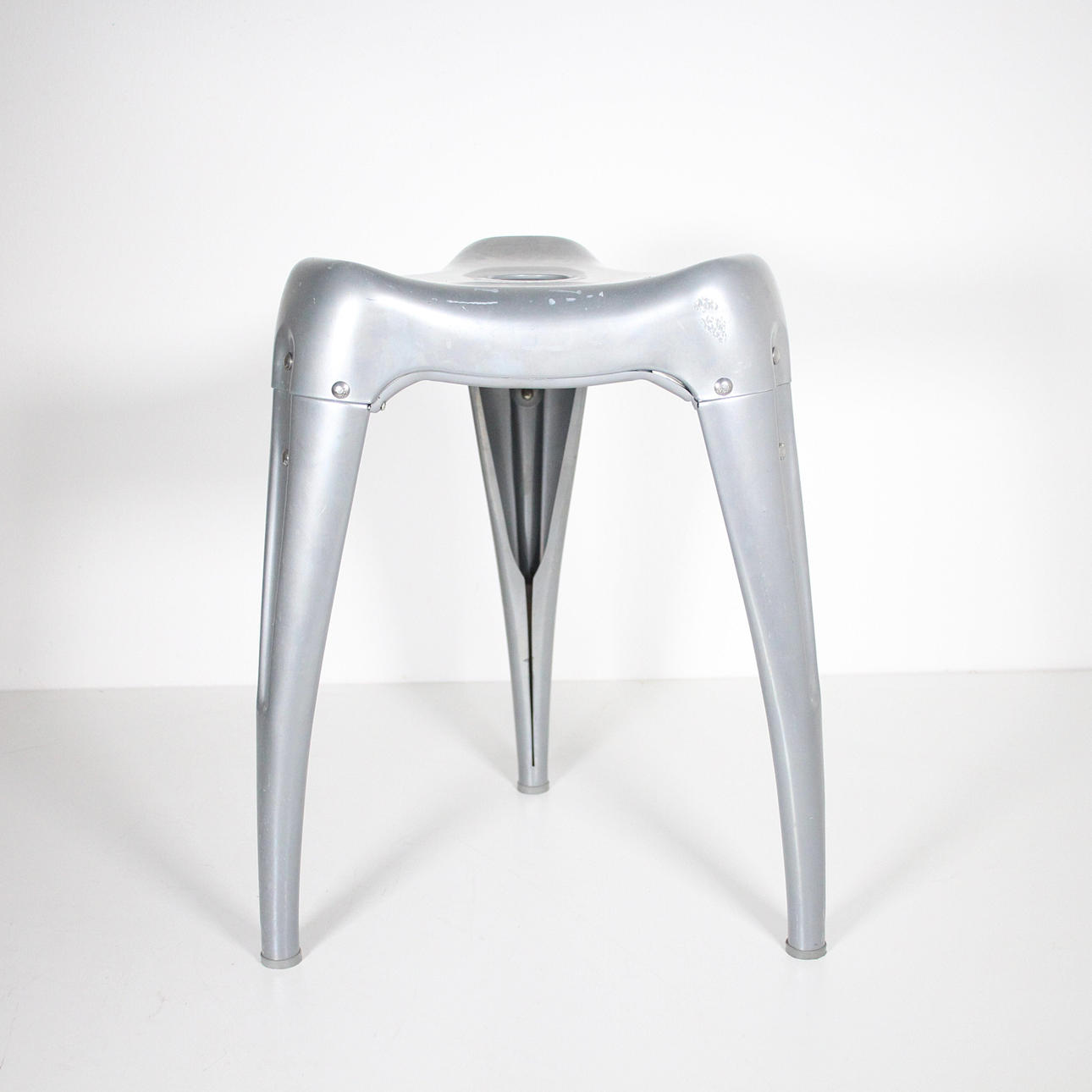 DULTON CO. LTD. Design: Yasu Sasamoto, 'Wisedom Tooth