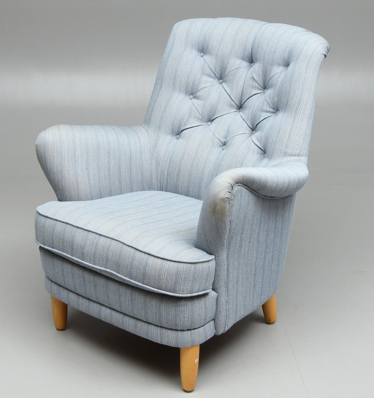 FÅTÖLJ, möjligen Carl Malmsten.