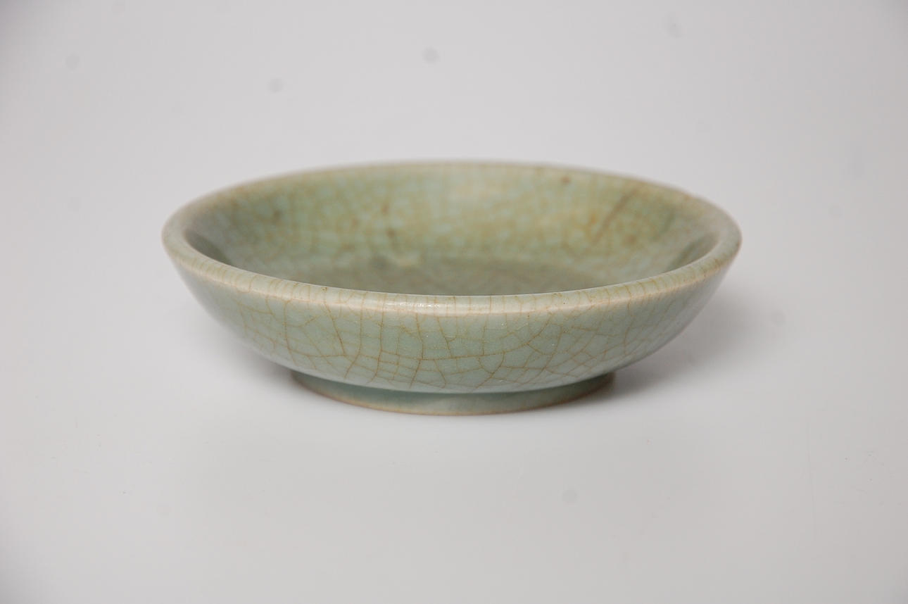 FAT, keramik, Kina, Lung Chuan, proveniens William Gibsons samling.