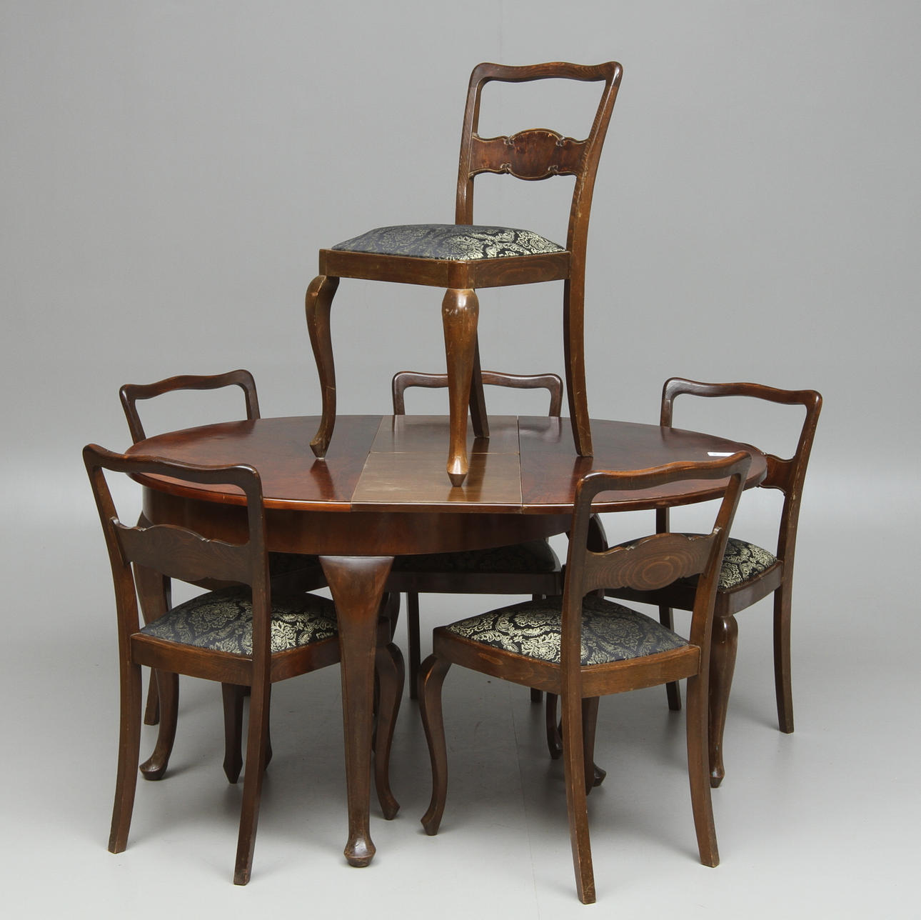 MATSALSGRUPP, 7 delar, rokokostil, 1900-tal.