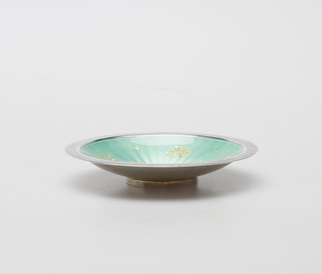 SKÅLFAT, silver och emalj, J Tostrup, Oslo, 1900-talets andra hälft.