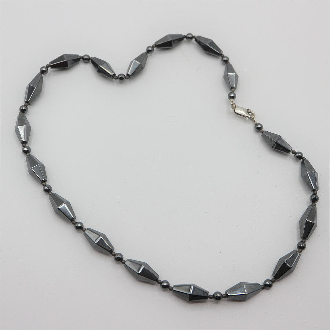 HEMATITE NECKLACE WITH 925 SILVER CLASP.
