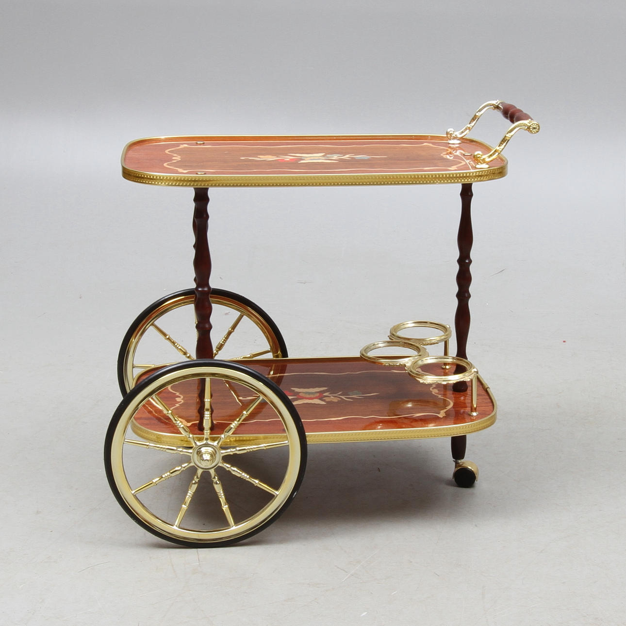 SERVERINGSVAGN, 1900-talets andra hälft.