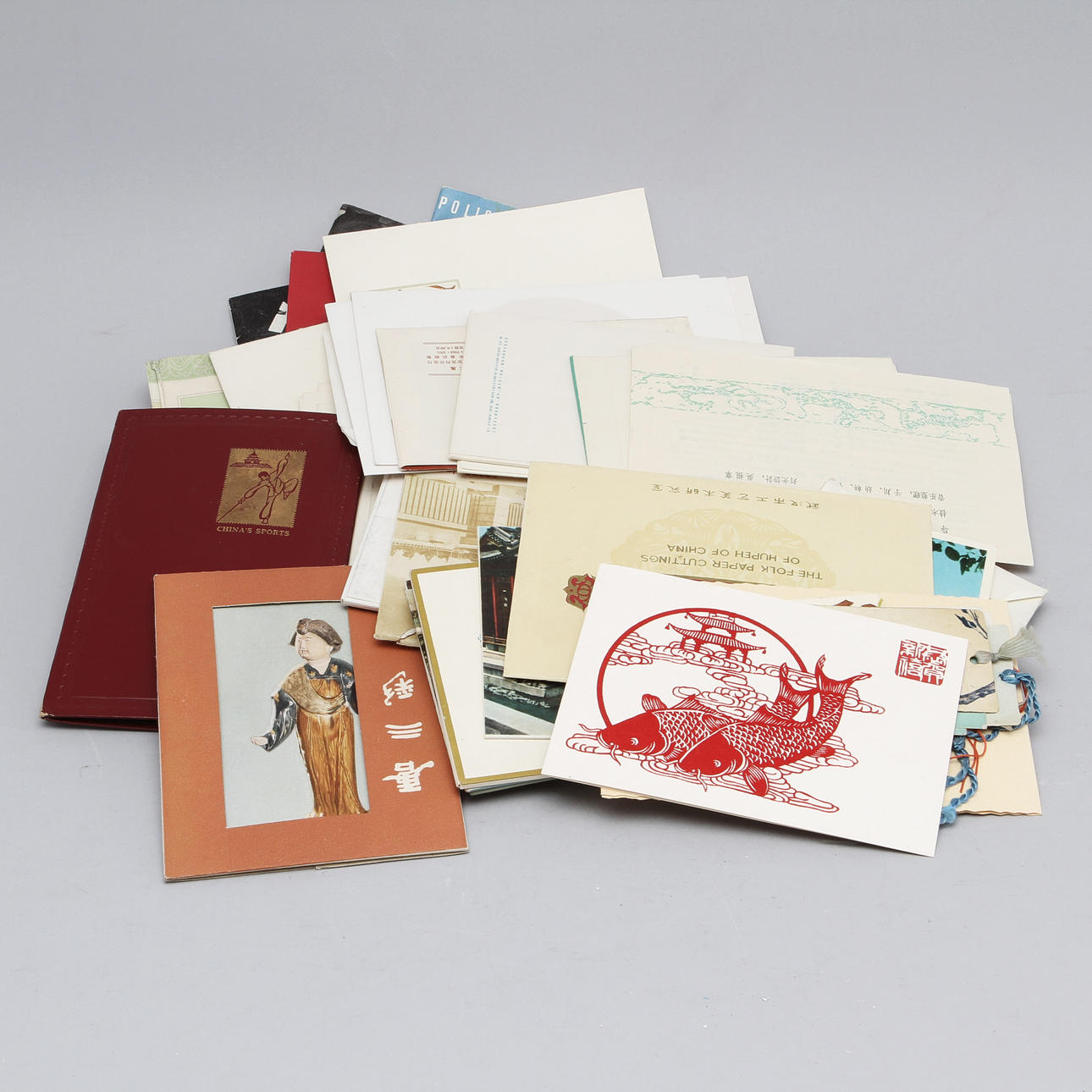 POLITISKT MATERIAL, bland annat inbjudningar, kartor, biljetter och pamfletter, Kina, 1900-talets tredje kvartal.