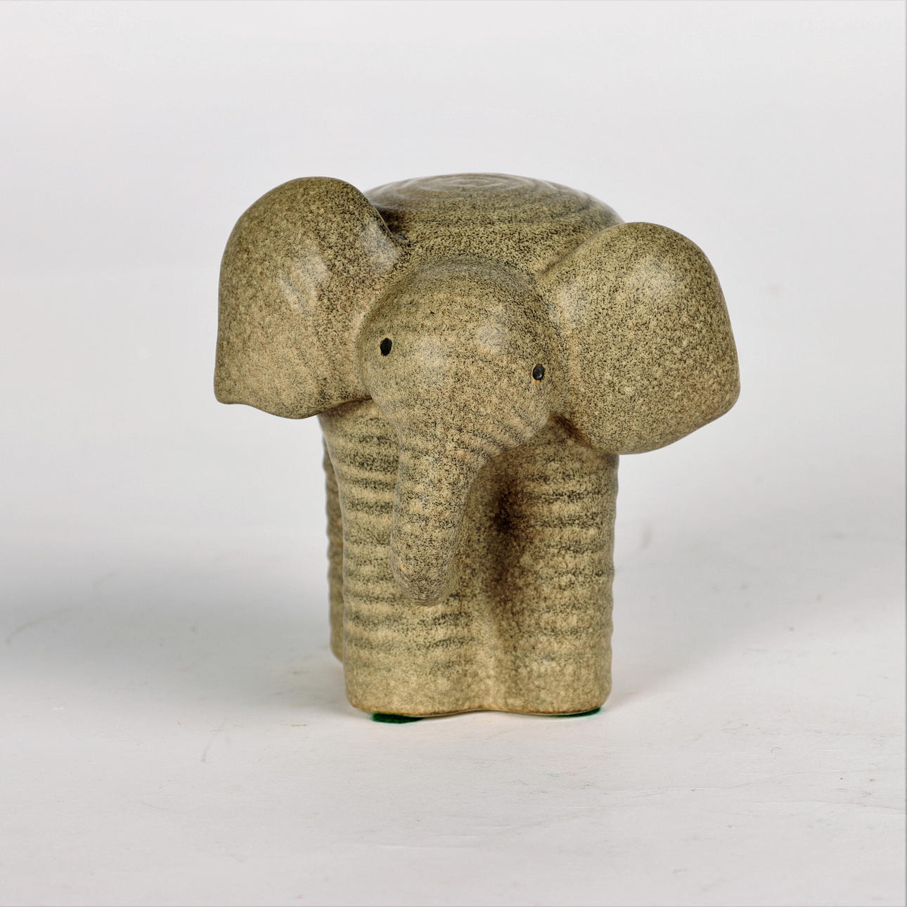 LISA LARSON. * 1931, Elefant, Keramikstudio Gustavsberg.