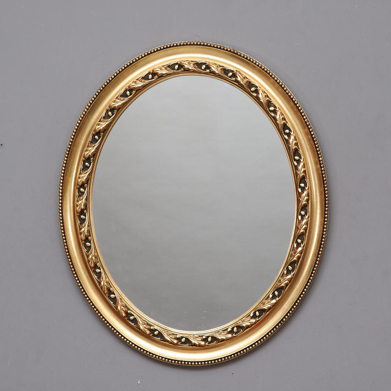 PEILI, kullattu runko, soikea.