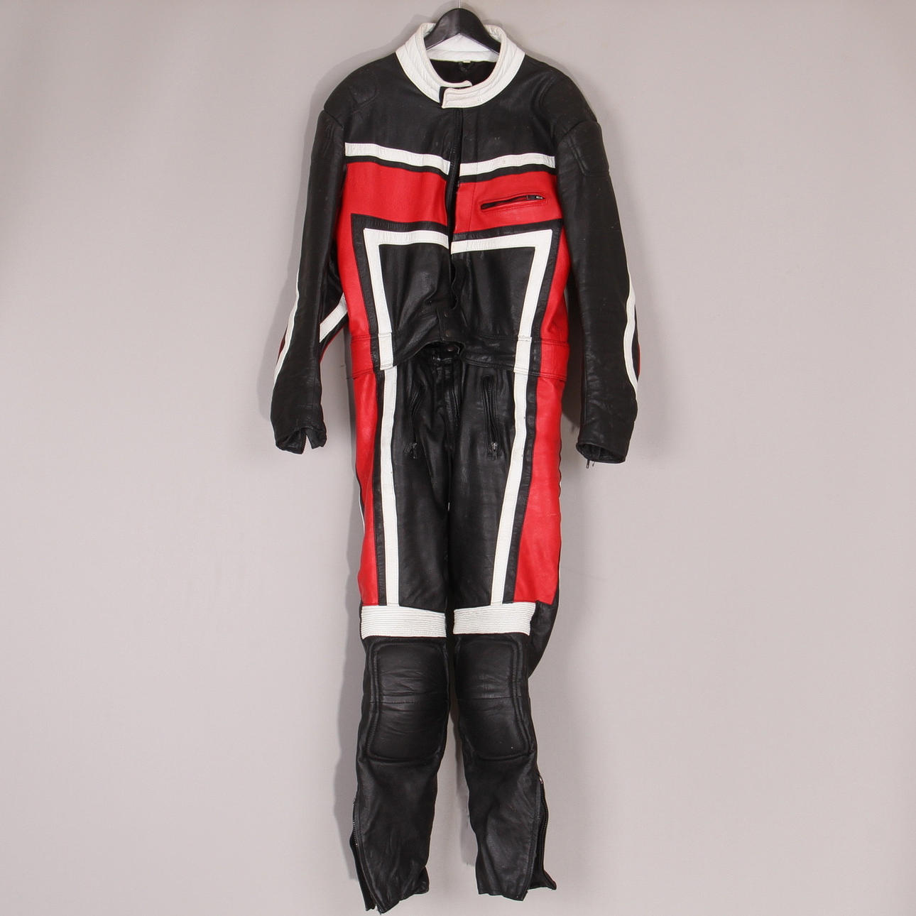 SKINNSTÄLL, stl 56, Hallman motorsport.