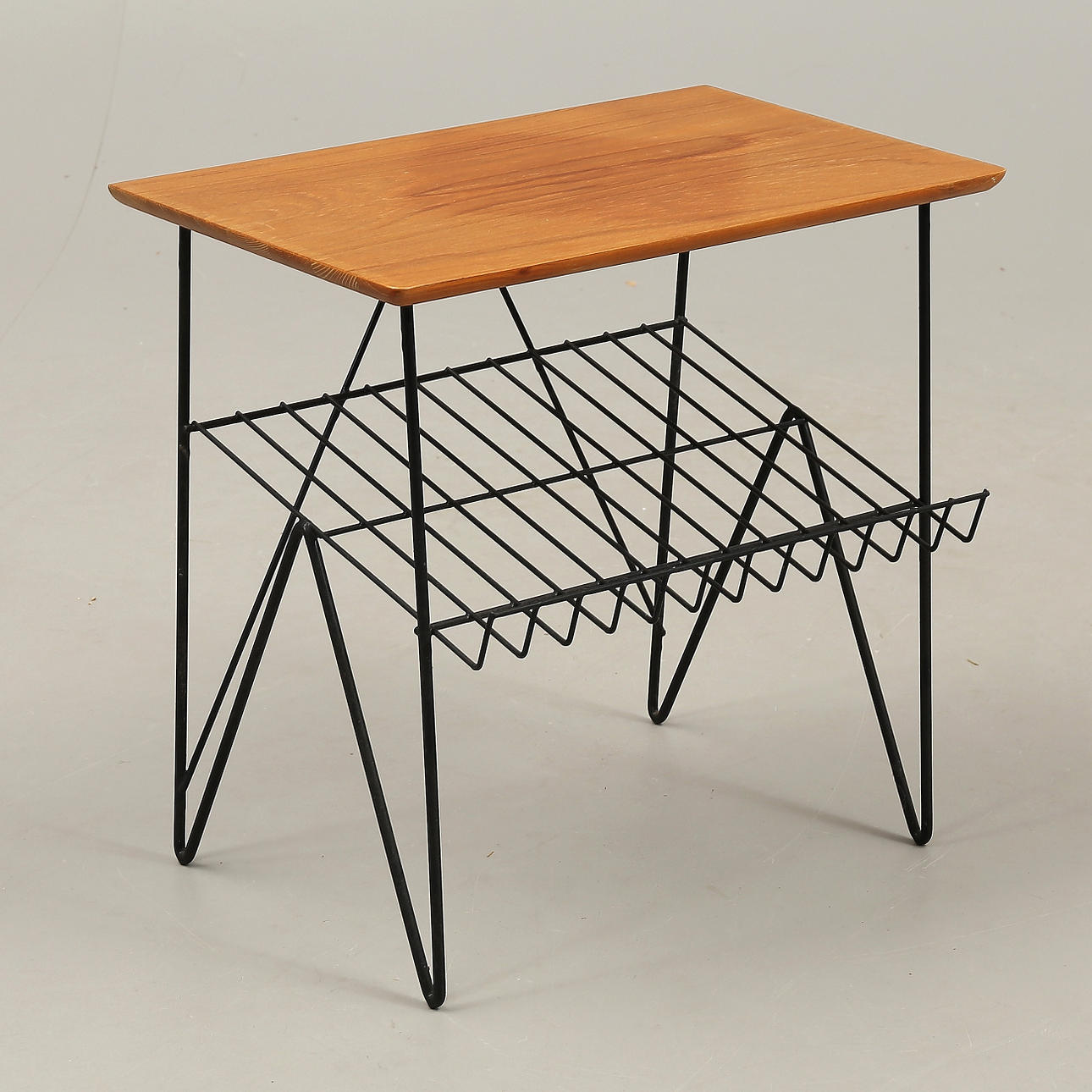 RADIO TABLE, string model, mid-20th century.