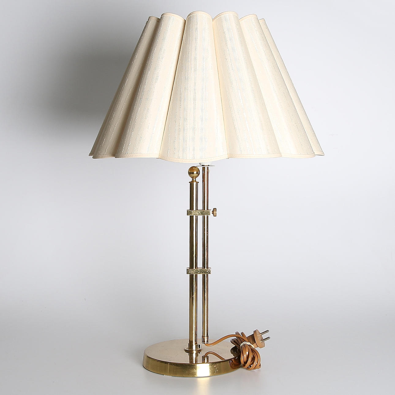 BORDSLAMPA, Bergboms, Örsjö, 1900-talets andra hälft.