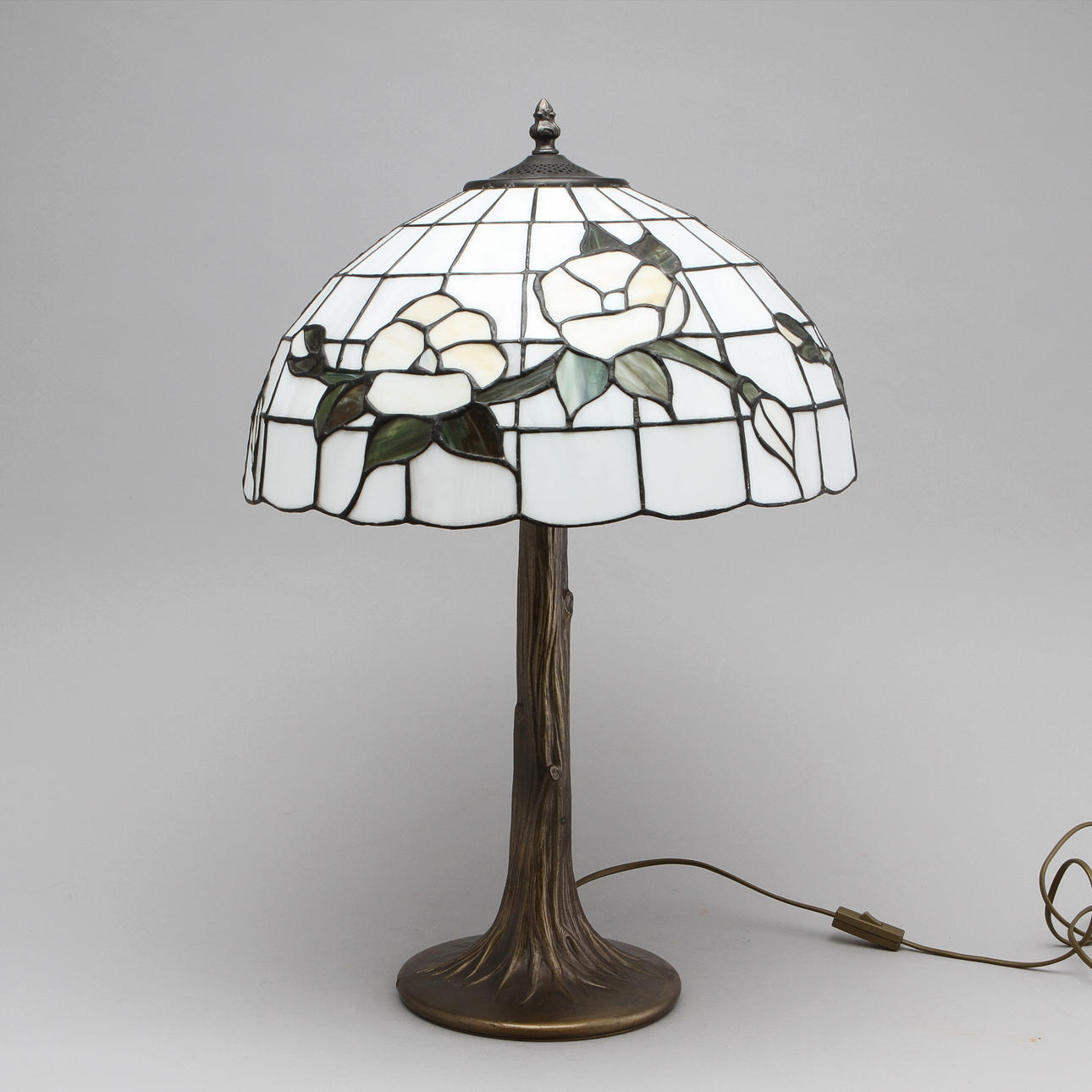 BORDSLAMPA, Tiffany-stil, 1900-tal.