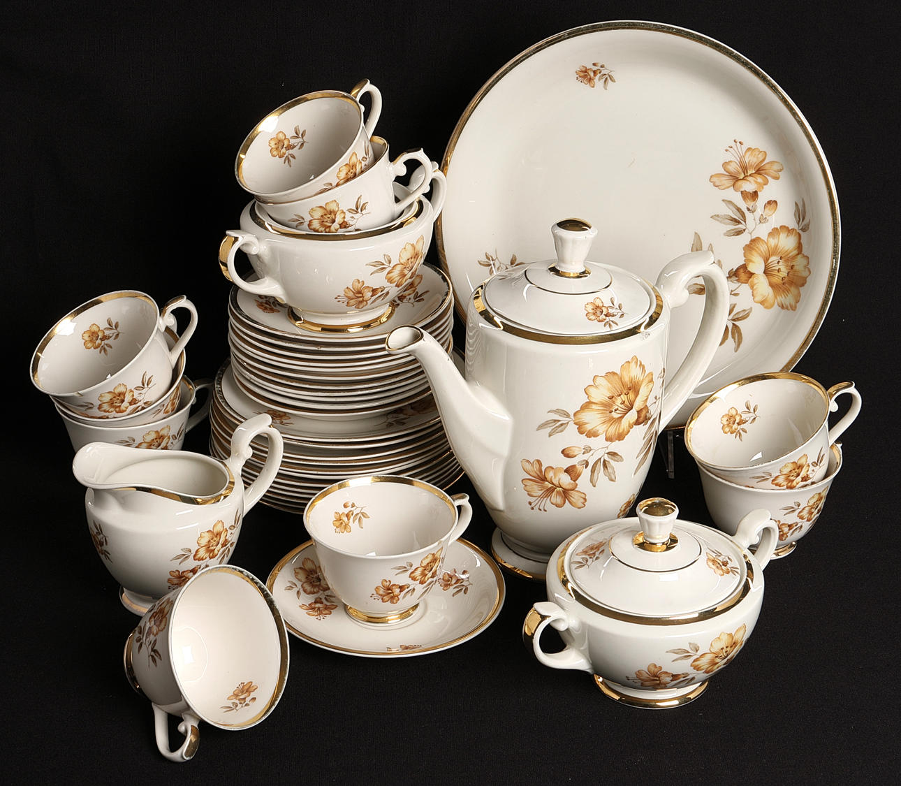 ARABIA, Myrna, kaffeservis, ca 26 delar.