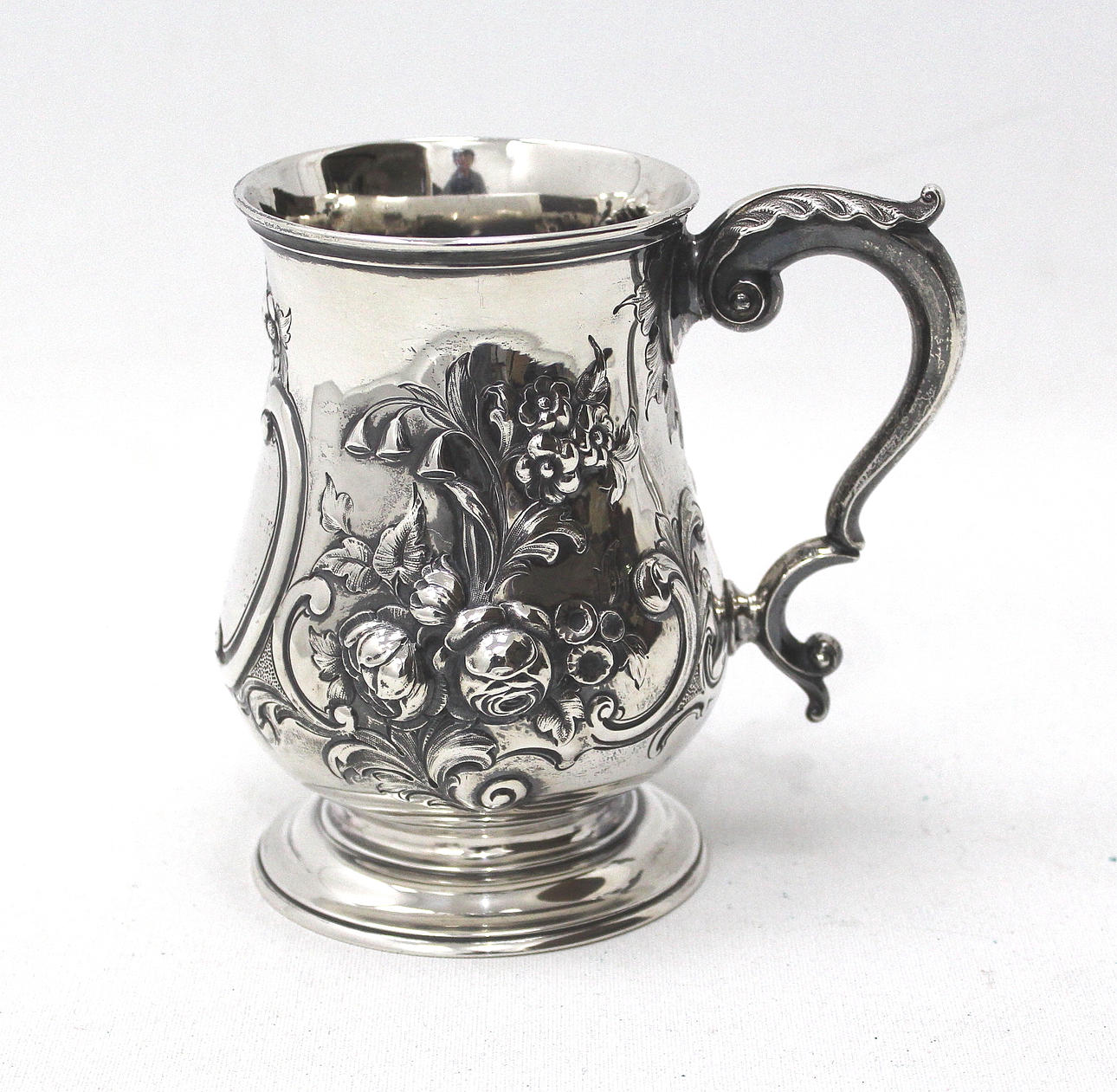 ALEXANDER MACRAE. MUGG Sterling silver England 1866.